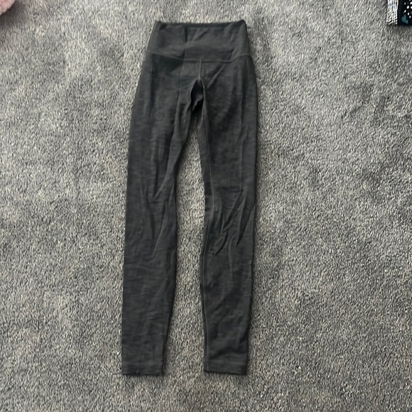 LULULEMON grey color leggings - Picture 1 of 6